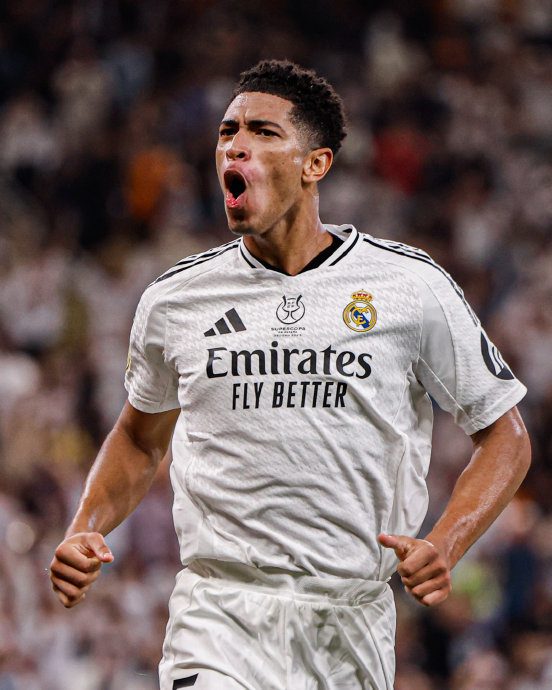 战绩碾压！拜仁主场对美因茨8连胜，得失球40-7（拜仁主场对美因茨豪取八连胜，40比7得失球尽显统治级优势）