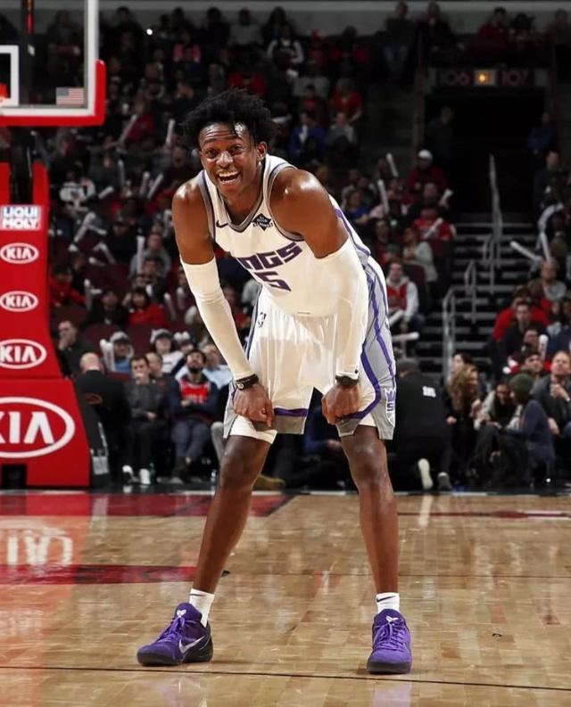 格拉斯纳：奥利塞不爱夸夸其谈，他向来用球场上的表现说话（格拉斯纳：奥利塞少说多做，用球场表现发声）