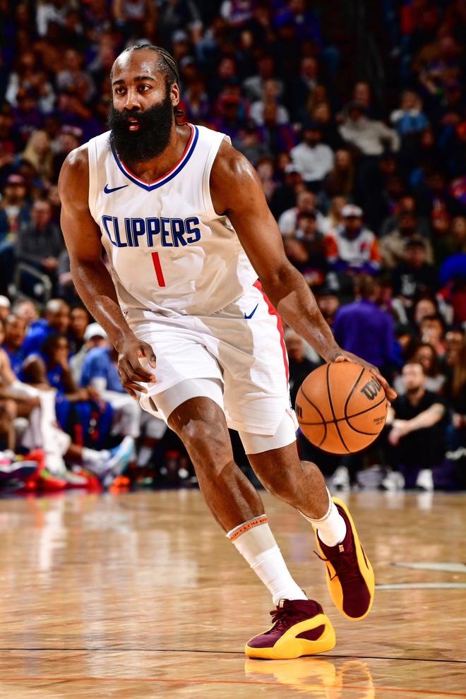 塔帅：我会联系温格但没那么频繁；每次听助威歌都起鸡皮疙瘩（塔帅：与温格偶有联络；每逢助威歌响起都起鸡皮疙瘩）