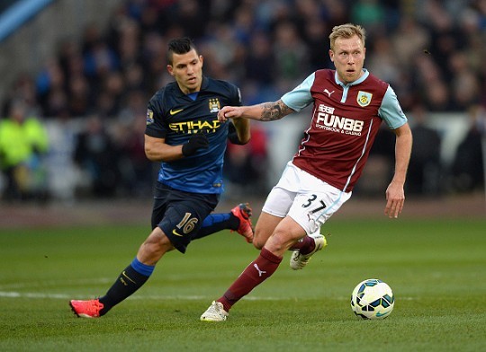 本泽马：现在的皇马队内缺少领袖；皇马永远是我的球队（本泽马直言皇马如今缺乏领袖：皇马始终是我的球队）