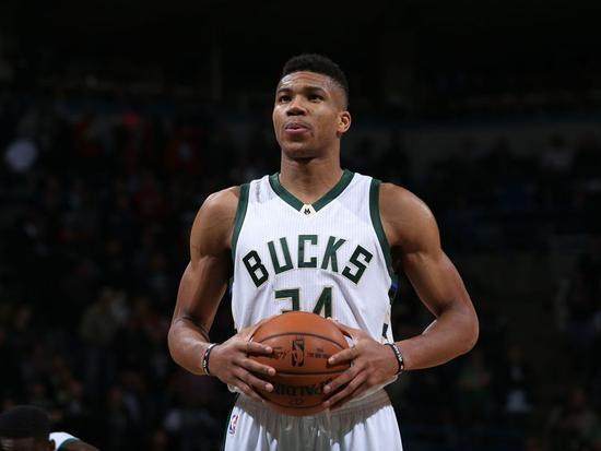 本轮欧洲世预赛最佳候选：帕罗特、姆巴佩、奥亚萨瓦尔、哈兰德（欧洲世预赛本轮最佳提名：帕罗特、姆巴佩、奥亚萨瓦尔、哈兰德）