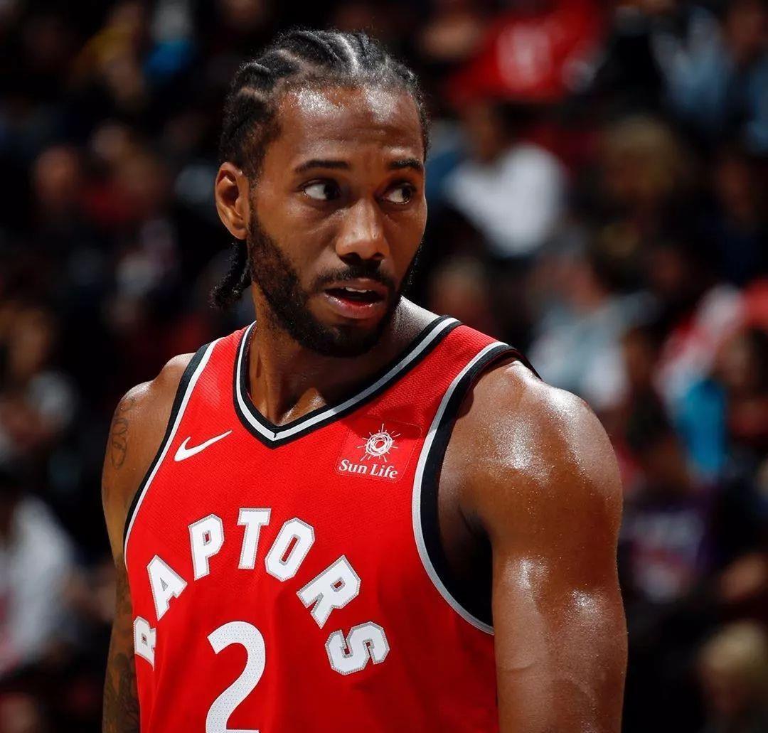 皇马主场0比2塞尔塔，心态失衡红牌左右赛果，三大进攻利器哑火（皇马主场0-2负塞尔塔：心态失衡引发红牌，三大进攻点集体哑火）